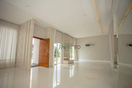 8_photo/94dce101ef.861ace68e0ec684b-ATLAS-551afae8-b9f8-41bc-bb1d-40b54f1a4d1c.jpg de casa à venda com 4 quartos, 525m² em São João, Curitiba