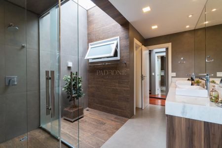 25_photo/94dce101ef.b77e7a1178258964-ATLAS-b1b31ad8-29bf-43f3-ae4e-c462969ee102.jpg de casa de condomínio à venda com 4 quartos, 448m² em São João, Curitiba