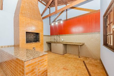 11_photo/94dce105db.2c5e9d75b46b8bdb-ATLAS-4cc4ae51-b917-4fac-b57e-9c7c637e8765.jpg de casa à venda com 4 quartos, 330m² em Santa Felicidade, Curitiba