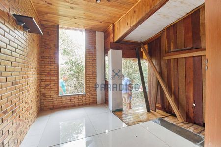 8_photo/94dce1080d.c3f00cfadba54684-ATLAS-975c8118-e727-4e38-bfcc-94edc8169635.jpg de casa à venda com 4 quartos, 204m² em Santa Felicidade, Curitiba