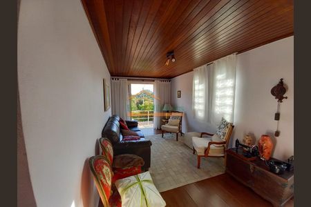 2_photo/94dce10857.e55d5649294f0132-ATLAS-158c5be5-4e78-4cda-87d3-7ce6539e5a3d.jpg de casa à venda com 4 quartos, 200m² em Santa Felicidade, Curitiba