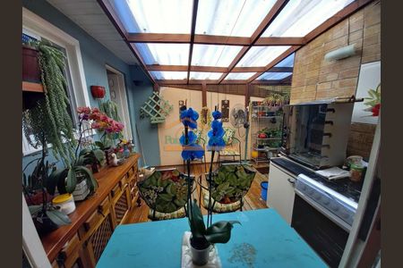 11_photo/94dce10857.e55d5649294f0132-ATLAS-3ba0bd32-be1e-4abc-84e4-ee3e94aac0ca.jpg de casa à venda com 4 quartos, 200m² em Santa Felicidade, Curitiba