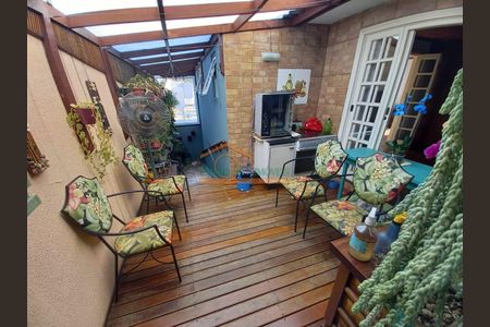 5_photo/94dce10857.e55d5649294f0132-ATLAS-d6c7cfa4-e964-4b16-b0bf-4beab6904a4c.jpg de casa à venda com 4 quartos, 200m² em Santa Felicidade, Curitiba