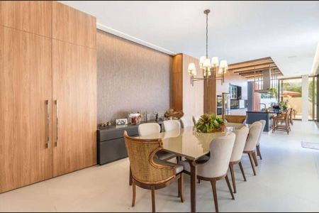 12_photo/94dce10a9d.ceff8192393c33de-ATLAS-372ce348-d0e7-4505-bab4-a032db7c5c59.jpg de casa à venda com 4 quartos, 428m² em Santa Felicidade, Curitiba