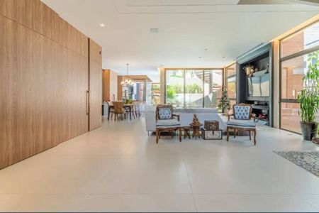 10_photo/94dce10a9d.ceff8192393c33de-ATLAS-73f7a04b-c63c-4436-802a-044d55e8cad5.jpg de casa à venda com 4 quartos, 428m² em Santa Felicidade, Curitiba