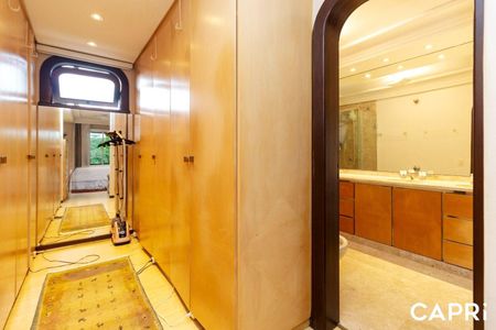 9_photo/94dce10b35.7e2ea02b9085bf9d-ATLAS-ce76efc4-76d5-4aed-ad92-7b2d20a2fb73.jpg de casa à venda com 4 quartos, 517m² em Santa Felicidade, Curitiba