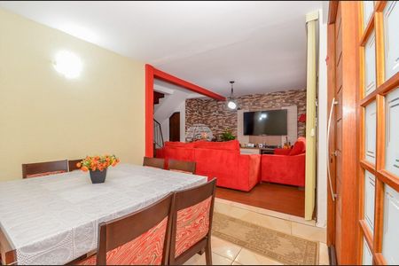 2_photo/94dce10b53.d98b7ca7e2b594eb-ATLAS-7cdf27b0-8d46-438f-bb26-ab86280086a8.jpg de casa à venda com 3 quartos, 160m² em Santa Felicidade, Curitiba