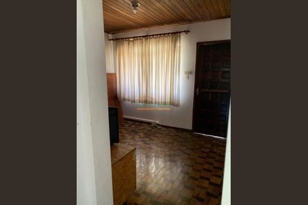 9_photo/94dce10ee5.b88c9f23dde11cca-ATLAS-df6da783-5bed-4d41-84d4-4907322a52fb.jpg de casa à venda com 4 quartos, 205m² em Santa Felicidade, Curitiba