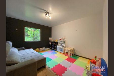 1_photo/94dce10f0b.1463d70521bc8e9f-ATLAS-20cdf398-dfc1-4b03-8d22-a8689c2617fa.jpg de casa à venda com 6 quartos, 300m² em Santa Felicidade, Curitiba