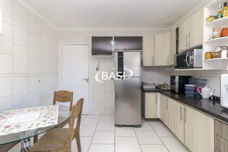 4_photo/94dce10fe9.a350ac1642ed0ea1-ATLAS-9dc3faee-80cb-4cd5-98b6-97afa0e65618.jpg de casa à venda com 3 quartos, 344m² em São João, Curitiba