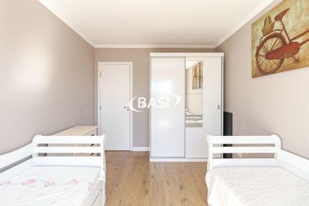 33_photo/94dce10fe9.a350ac1642ed0ea1-ATLAS-bf55cab4-6e30-4feb-881b-0c1e3e8fedcc.jpg de casa à venda com 3 quartos, 344m² em São João, Curitiba