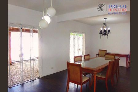 2_photo/94dce11027.fbcd7a2e7ac63d93-ATLAS-1f7a80f4-6d48-4dc7-b00c-88296e56e33f.jpg de casa à venda com 3 quartos, 320m² em São João, Curitiba