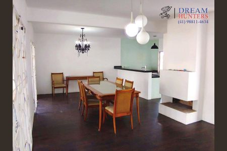 4_photo/94dce11027.fbcd7a2e7ac63d93-ATLAS-a9021323-8d66-41ae-9f20-c39f5b4d7a39.jpg de casa à venda com 3 quartos, 320m² em São João, Curitiba