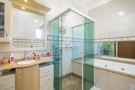 37_photo/94dce11095.2b4381d368a6f37f-ATLAS-7a5b2723-145a-46ee-abac-fdc16248a8a3.jpg de casa à venda com 4 quartos, 300m² em São João, Curitiba