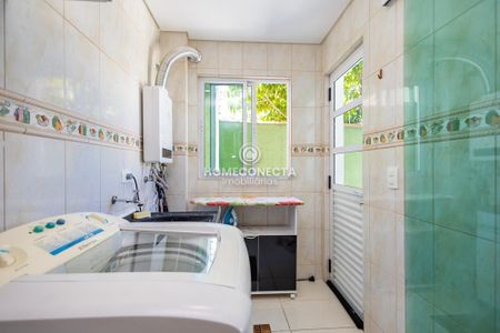 20_photo/94dce11095.2b4381d368a6f37f-ATLAS-7fbd462e-3b84-4d43-931b-13ef3b2fdf96.jpg de casa à venda com 4 quartos, 300m² em São João, Curitiba