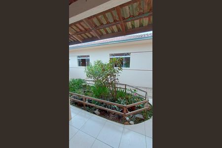 37_photo/94dce11221.3c2637ef58290670-ATLAS-e336deb0-a1c3-45d6-8a4e-886dff81b4bf.jpg de casa à venda com 4 quartos, 160m² em Santa Felicidade, Curitiba