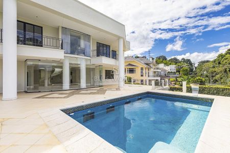 2_photo/94dce11469.54b8780a509023fd-ATLAS-b088414c-e0e2-424e-a8f4-e925334d00eb.jpg de casa de condomínio à venda com 6 quartos, 805m² em São João, Curitiba