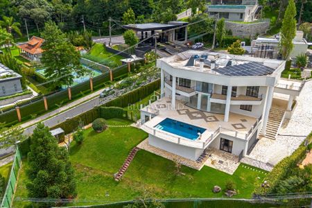 32_photo/94dce11469.54b8780a509023fd-ATLAS-b52a1994-c2cf-4b30-a659-6b5eade65e91.jpg de casa de condomínio à venda com 6 quartos, 805m² em São João, Curitiba