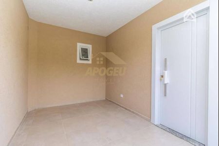 18_photo/94dce11ac1.1bb529b01f5e602e-ATLAS-b2665663-8663-44ac-9760-0588e60ffc52.jpg de casa à venda com 3 quartos, 88m² em São João, Curitiba