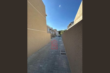 10_photo/94dce11ac1.a2c65cd7372fdce1-ATLAS-9f03bca6-d9e4-404b-bace-30f36f3adb3b.jpg de casa à venda com 3 quartos, 88m² em São João, Curitiba