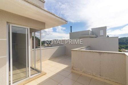 4_photo/94dce1231b.f19267fbac6771a8-ATLAS-1f454300-2c75-4e79-a0a6-9316523fab3f.jpg de casa à venda com 3 quartos, 150m² em Pilarzinho, Curitiba