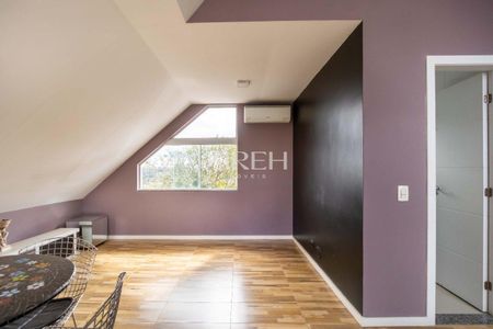 3_photo/94dce1262d.4579229d3db6466f-ATLAS-2d583871-b622-4fc2-8d74-041a79dbd36f.jpg de casa à venda com 3 quartos, 181m² em Pilarzinho, Curitiba