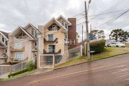 8_photo/94dce1262d.4579229d3db6466f-ATLAS-5c61e5bd-4961-4c75-bbbc-a892f53cf623.jpg de casa à venda com 3 quartos, 181m² em Pilarzinho, Curitiba