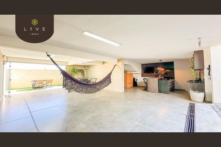 2_photo/94dce1263f.0bf895571deddd4a-ATLAS-e701a511-2f15-44db-b9c5-7325cb6a30c2.jpg de casa à venda com 3 quartos, 150m² em Pilarzinho, Curitiba