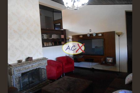 6_photo/94dce12651.a9fe67ee86852afe-ATLAS-a2937109-7619-472f-8dcc-24aed6eae6d1.jpg de casa à venda com 4 quartos, 300m² em Pilarzinho, Curitiba