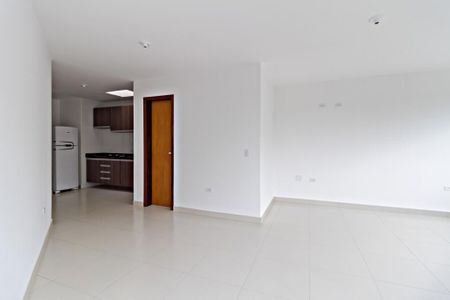 12_photo/94dce12661.bd5debb870d60631-ATLAS-e0700dfd-1a6f-4a54-af84-7d15692d27a7.jpg de apartamento à venda com 1 quarto, 30m² em Pilarzinho, Curitiba