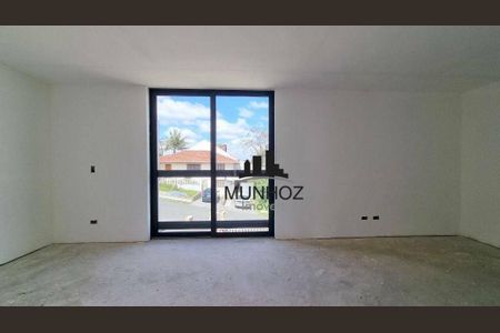 2_photo/94dce127b3.981a3acd5cb97ec6-ATLAS-045e96e7-67be-42e4-819c-28d0f68a728e.jpg de casa à venda com 3 quartos, 145m² em Pilarzinho, Curitiba