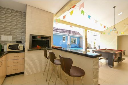 2_photo/94dce1286f.59b9fa3339c8dcb8-ATLAS-ff8ffd60-6ec7-472e-8a20-f86eca77db91.jpg de casa à venda com 4 quartos, 270m² em Pilarzinho, Curitiba