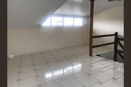 28_photo/94dce128cb.ad2cee766f91286f-ATLAS-7e6ecab3-bb67-451b-af23-082d0bf2db65.jpg de casa à venda com 3 quartos, 198m² em Pilarzinho, Curitiba