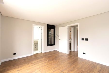 5_photo/94dce12b8d.a02bc50729c16a65-ATLAS-5b0d3cce-e11f-4274-a34f-bd6ee43454c8.jpg de casa à venda com 3 quartos, 166m² em Pilarzinho, Curitiba