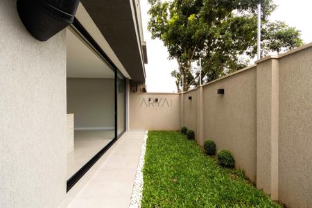 10_photo/94dce12b8d.a02bc50729c16a65-ATLAS-c206d896-af5e-4fc9-a8ee-563bb022d7f4.jpg de casa à venda com 3 quartos, 166m² em Pilarzinho, Curitiba