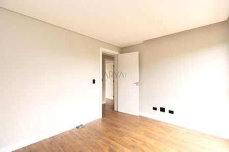 10_photo/94dce12b8d.a02bc50729c16a65-ATLAS-ef71d930-53e1-499a-b5e1-ce83bda9a036.jpg de casa à venda com 3 quartos, 166m² em Pilarzinho, Curitiba