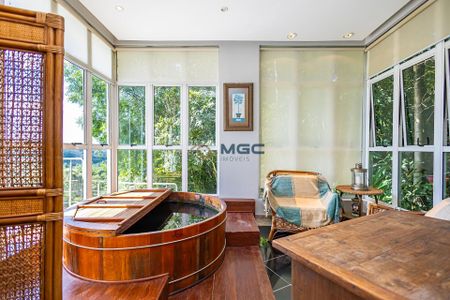 22_photo/94dce12cb7.07fb07773285f6be-ATLAS-d80dfd5e-b71b-4b52-bb71-5711a6d1781d.jpg de casa à venda com 4 quartos, 580m² em Pilarzinho, Curitiba