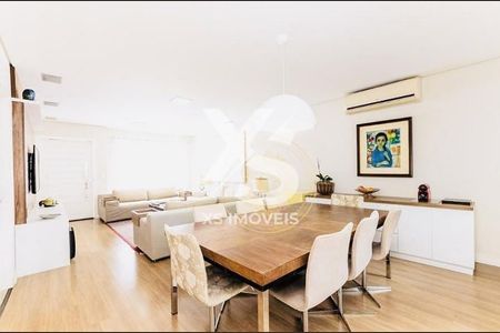 11_photo/94dce12d55.ceff8192393c33de-ATLAS-578f4e4d-32fb-4ed6-b182-9cebbc991db3.jpg de casa à venda com 3 quartos, 220m² em Pilarzinho, Curitiba