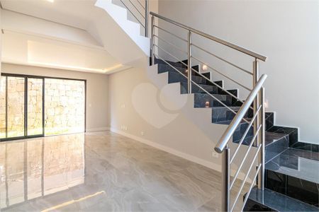 8_photo/94dce12d55.ceff8192393c33de-ATLAS-684d4df6-f19e-4df8-a732-e952f2d16d9d.jpg de casa à venda com 3 quartos, 166m² em Pilarzinho, Curitiba