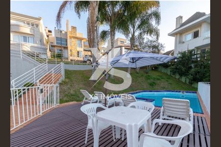 3_photo/94dce12d55.ceff8192393c33de-ATLAS-8720b57b-c963-4e97-b0b7-a76cf26ab3cf.jpg de casa à venda com 3 quartos, 220m² em Pilarzinho, Curitiba