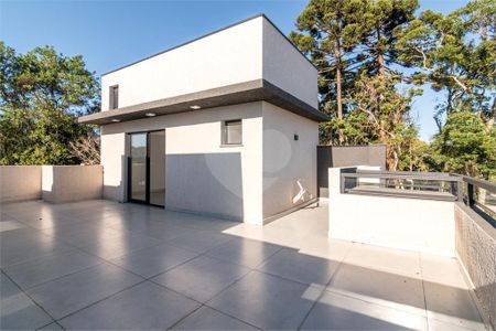 17_photo/94dce12d55.ceff8192393c33de-ATLAS-9c4f3f0e-0aab-4be4-a771-fd4c8ce9ddbd.jpg de casa à venda com 3 quartos, 166m² em Pilarzinho, Curitiba