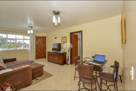 6_photo/94dce12db7.b37fb779aadef412-ATLAS-088a8fe8-d3e0-4248-bc23-2cf3fa1b556f.jpg de casa à venda com 3 quartos, 135m² em Pilarzinho, Curitiba