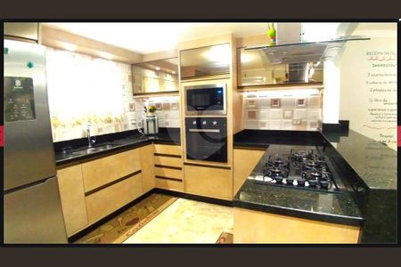 10_photo/94dce12df1.a15f321e408d66f6-ATLAS-3ef1d18c-1a0e-4489-94de-5828da615a0c.jpg de casa à venda com 4 quartos, 400m² em Pilarzinho, Curitiba