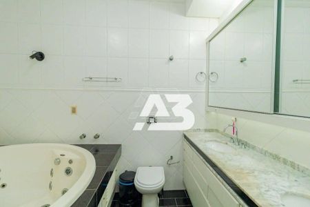 4_photo/94dce12ec5.72f38772c60cc7a0-ATLAS-eec66a3f-c8f2-4516-9c5f-e39a79464d05.jpg de casa à venda com 4 quartos, 275m² em Pilarzinho, Curitiba