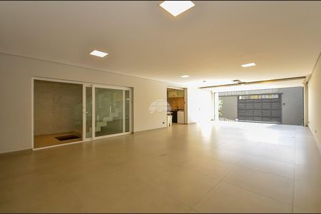 45_photo/94dce130ad.54c69a68f28b54d3-ATLAS-1ed3d94e-022a-4949-a6a4-e66cf7b8a630.jpg de casa à venda com 3 quartos, 521m² em Pilarzinho, Curitiba