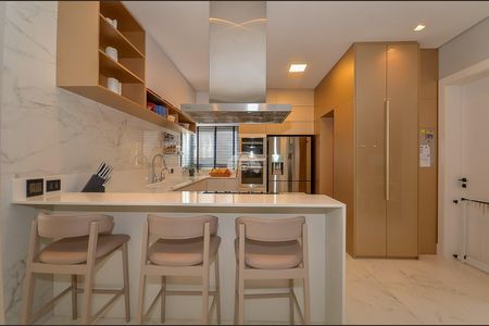 16_photo/94dce130ad.54c69a68f28b54d3-ATLAS-fed101d9-b2f5-435e-9e4d-8f516ecb16cb.jpg de casa à venda com 3 quartos, 521m² em Pilarzinho, Curitiba