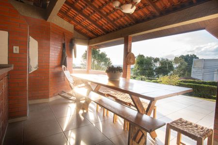 6_photo/94dce130d9.7954feb32d1ae247-ATLAS-1a0b3390-b744-4b6a-bfde-ce0f1ecd98c9.jpg de casa à venda com 4 quartos, 313m² em Pilarzinho, Curitiba