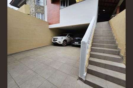 8_photo/94dce130d9.7954feb32d1ae247-ATLAS-293851ac-05be-4f59-bd2a-42e15ea86e04.jpg de casa à venda com 4 quartos, 313m² em Pilarzinho, Curitiba