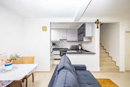 19_photo/94dce1330d.ba3e4f1a03d92c8a-ATLAS-298a3bef-cdfd-4f74-87fe-71febb8c3f5b.jpg de casa à venda com 3 quartos, 109m² em Pilarzinho, Curitiba