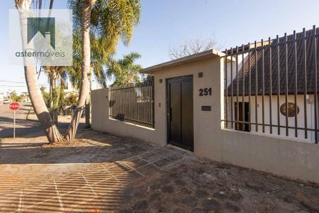 3_photo/94dce1341b.a944a7ef88bd55c6-ATLAS-ff7e8f5d-a96d-45e9-8e7d-5d24f09399bb.jpg de casa à venda com 3 quartos, 273m² em Pilarzinho, Curitiba